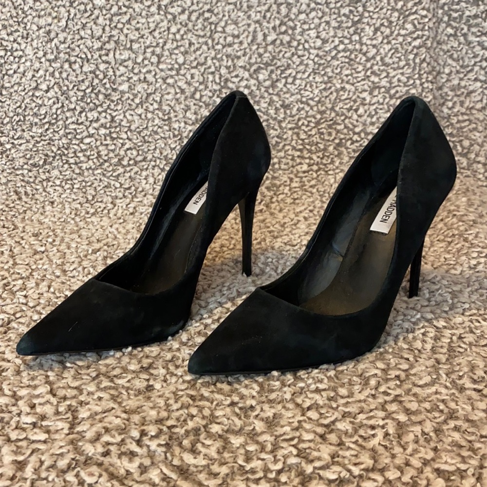 Steve Madden Daisie Suede Pumps